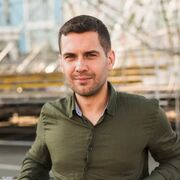  ,  Maks, 28
