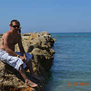  ,   Artjom, 42 ,   ,   , c 