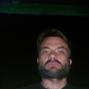 ,   Dan, 42 ,   ,   , c 