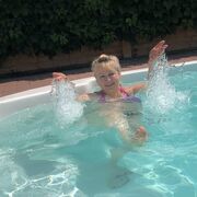  ,   Emma, 57 ,   ,   , c , 