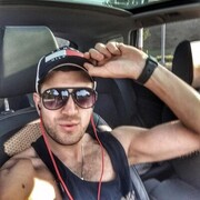  ,   Tony, 34 ,  