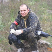  ,  Nikolas, 42