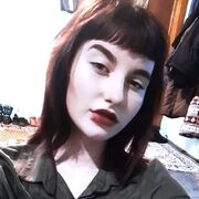 ,  Veronika, 18