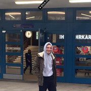  ,  Luka, 27