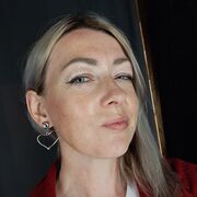  ,  Elena, 39
