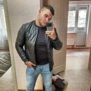  ,  Artem, 28