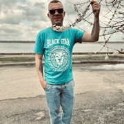  ,   Artem, 37 ,   ,   , c , 