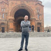 ,   Frunzik, 35 ,   ,   