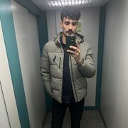  ,   Hussein, 32 ,   ,   