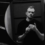  ,   Vladislav, 24 ,  