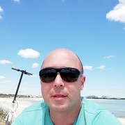  ,   Srgio, 43 ,     , c 