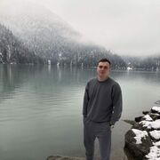  ,  Valentin, 33
