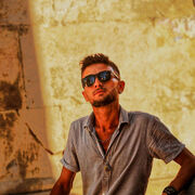  ,   Huseyin, 24 ,   ,   