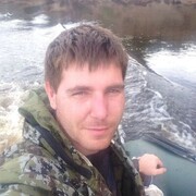  ,   Viktor, 33 ,   ,   