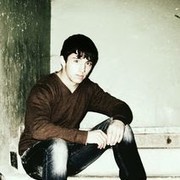  ,  Narek, 32