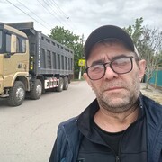  ,  Zaur, 46