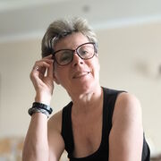  ,  Yana, 64