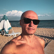  ,   Denis, 42 ,   ,   , c 