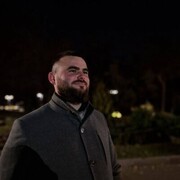  ,  Nik, 30