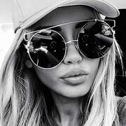  ,  Juliia, 28