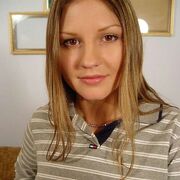  ,  Clara loren, 37