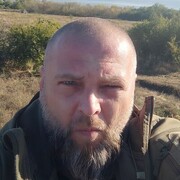  ,  Viktor, 42