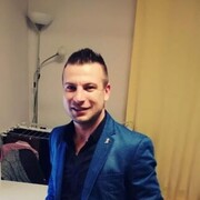  ,   Geri, 32 ,   ,   