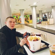  ,   Maxim, 23 ,   ,   , c 