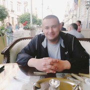  ,   Nik, 47 ,   