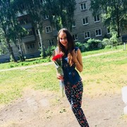  ,  Valentina, 27