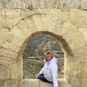  -,   , 52 ,  