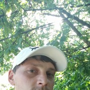  Grojec,  Misha, 39
