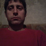 ,  Armen, 40