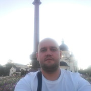  ,  Kolya, 31