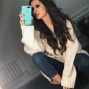  ,   Luna, 32 ,  