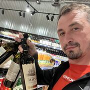  ,   Viktor, 36 ,   ,   