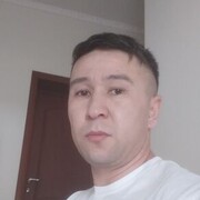  ,  Kamoliddin, 40