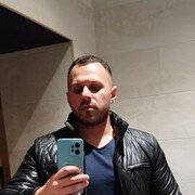  ,   Rafael, 33 ,   ,   