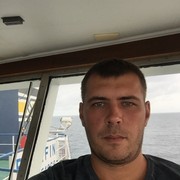  ,  Alex, 42