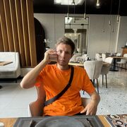  ,   Stefan, 24 ,   ,   