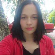  ,  Viktoriia, 23