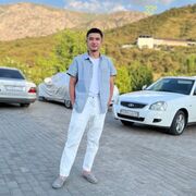 ,  Davron, 22