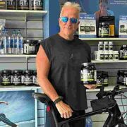  ,   Chris, 64 ,   c 