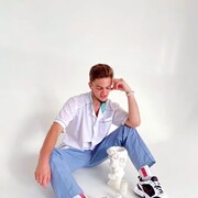  ,   Artyom, 27 ,   ,   