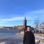  ,  Viktor, 49