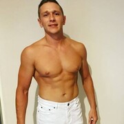  ,   Viktor, 28 ,   ,   
