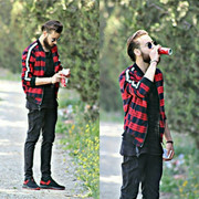  ,   Salah, 30 ,   ,   , c 