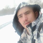  ,  Maksim, 28
