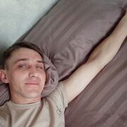  ,  Roman, 32