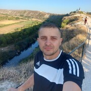  ,  Serghei, 32
